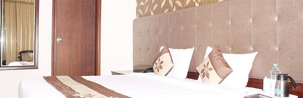 Oyo 1227 Hotel Rousha Inn Ghaziabad Exterior photo