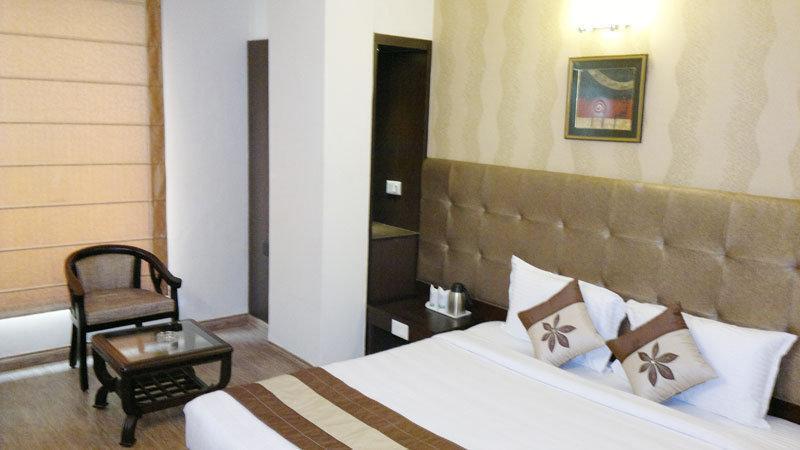 Oyo 1227 Hotel Rousha Inn Ghaziabad Exterior photo